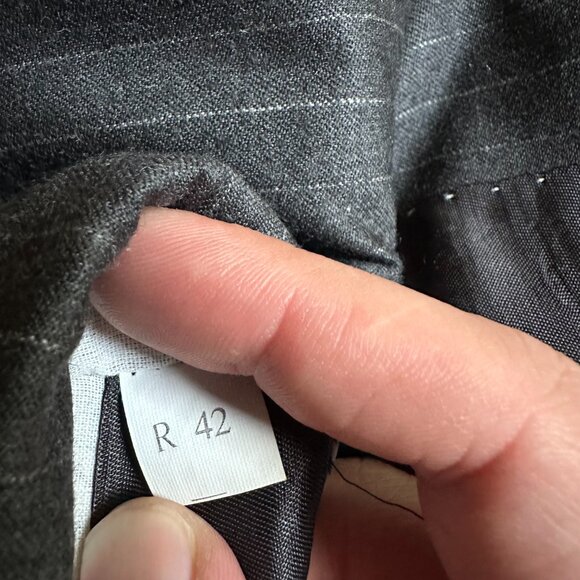 Tommy Hilfiger Blazer Mens 42R 100% Wool Sports Coat 2 Button Close Pockets Grey - Picture 5 of 15